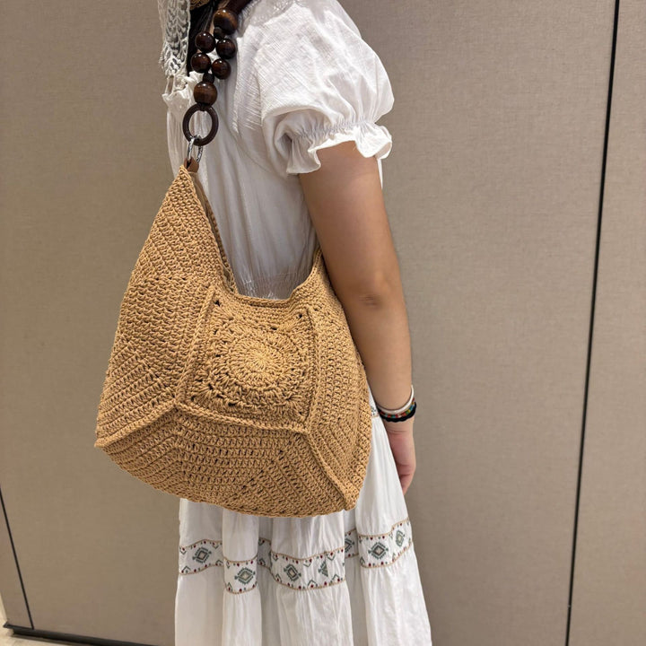 Hand-knotted shoulder bag with wooden handles Kalsten
