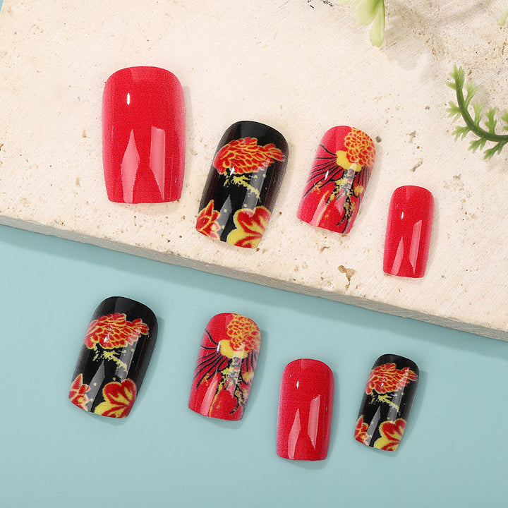 Artistic Nail Tips in Floral Design Kalsten