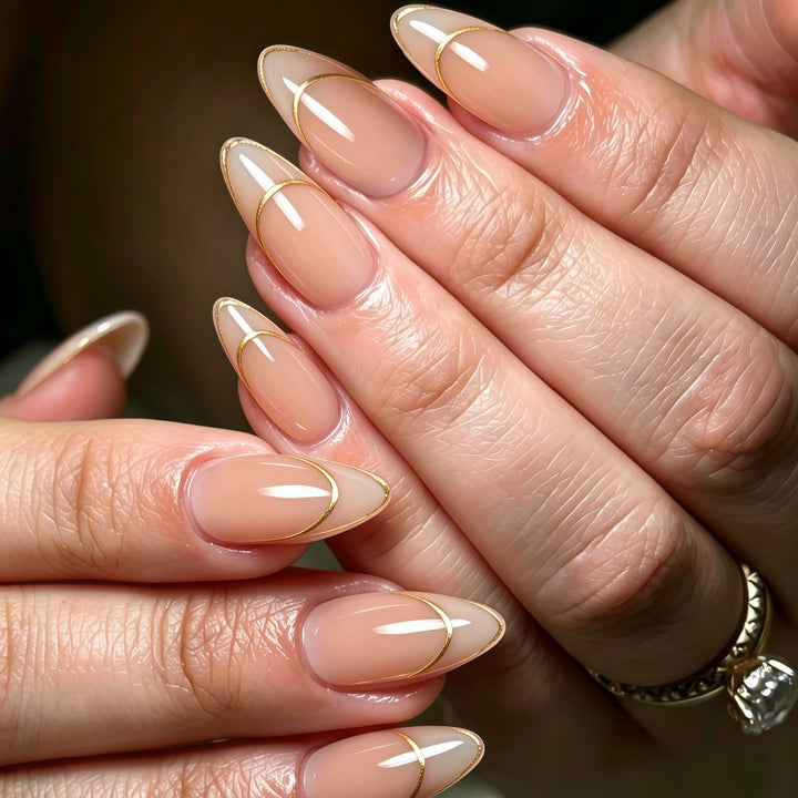 Artificial nails with elegant gold lines Kalsten