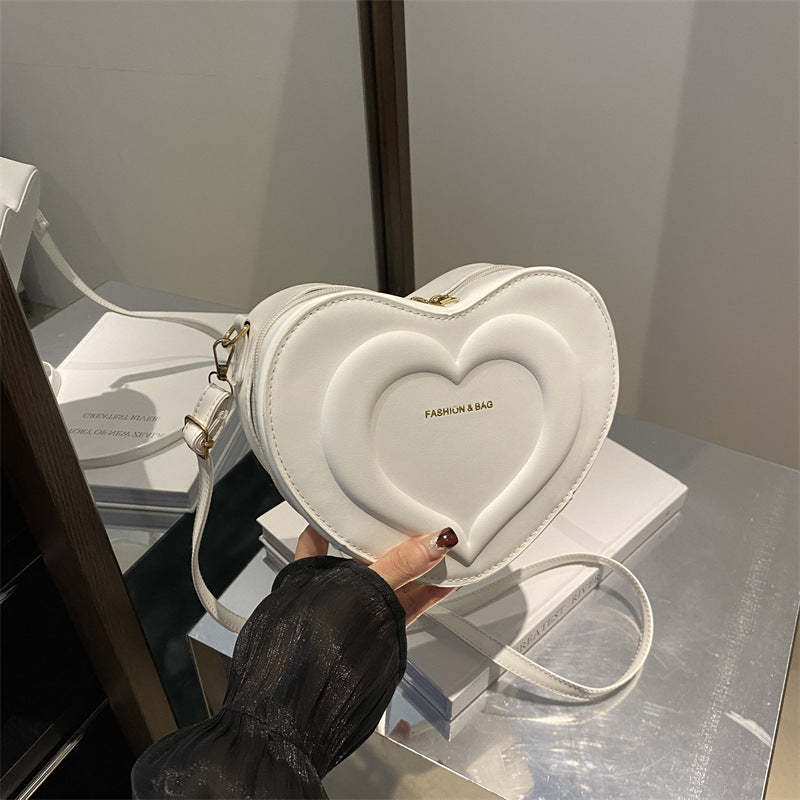 Heart-Shaped Crossbody Bag  1791040610