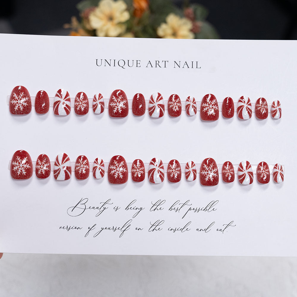 Seasonal Holiday-Themed Press-On Nail Art