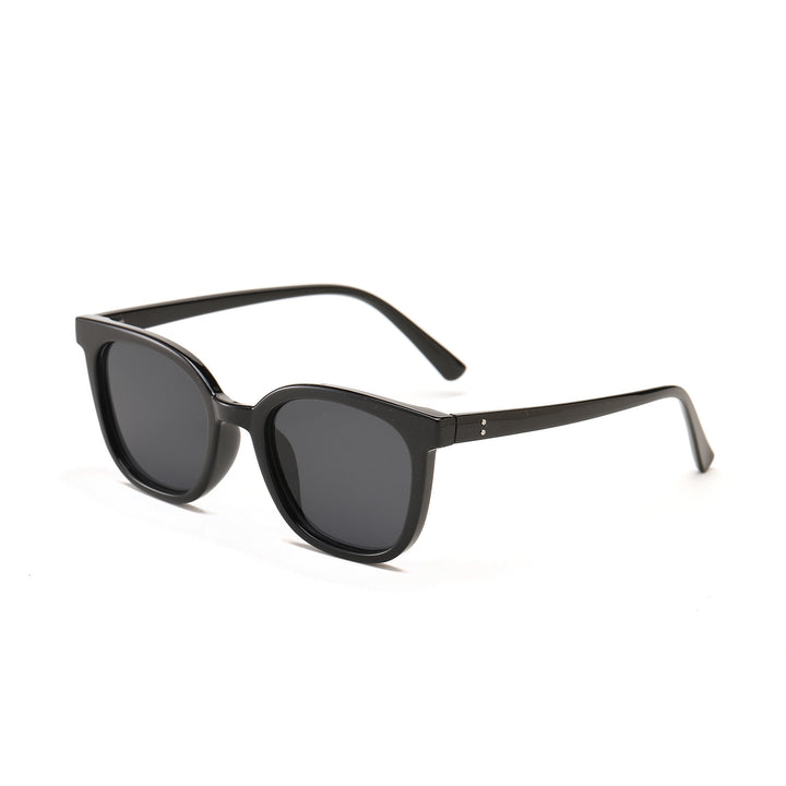 Ladies fashionable sunglasses with modern plastic frame Kalsten