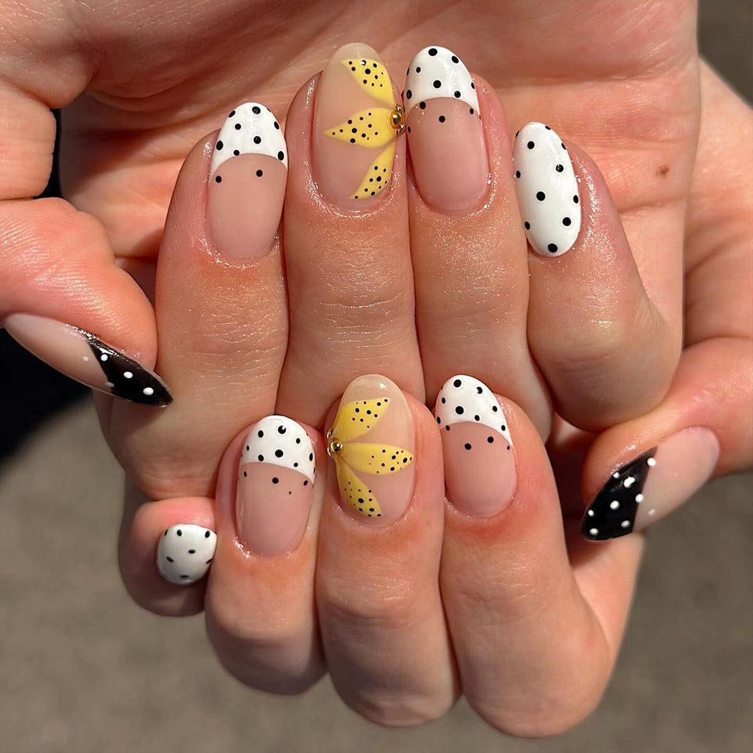 Elegant Floral Almond Nail Art Kalsten