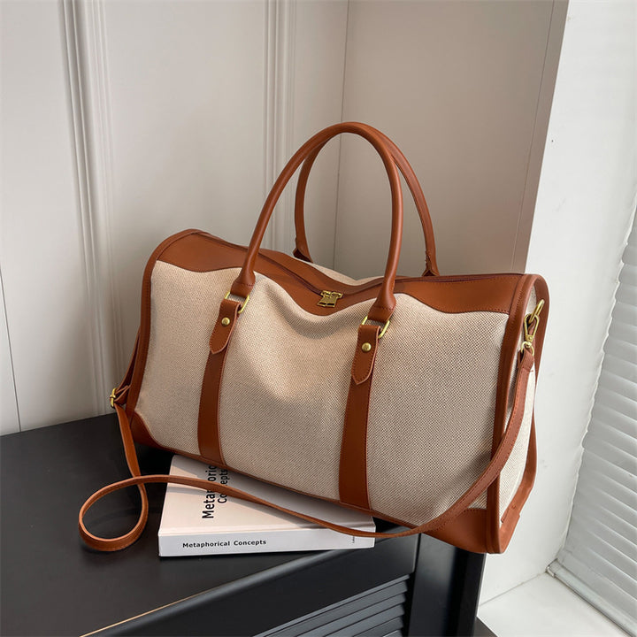 Sporty travel bag with removable shoulder strap Kalsten
