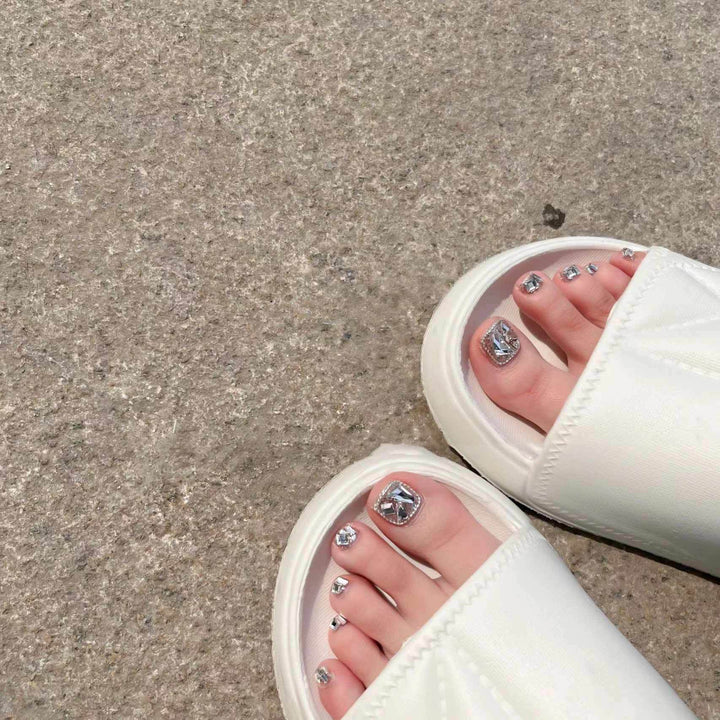 Luxury Rhinestone-Decorated Pedicure Set Kalsten