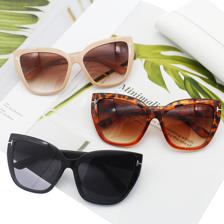 Women's Cat-Eye Sunglasses with Elegant Accents Kalsten