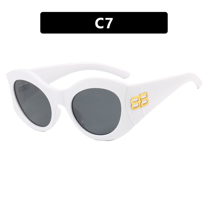 Ladies stylish Cat-Eye sunglasses with high-gloss design and protective lenses Kalsten