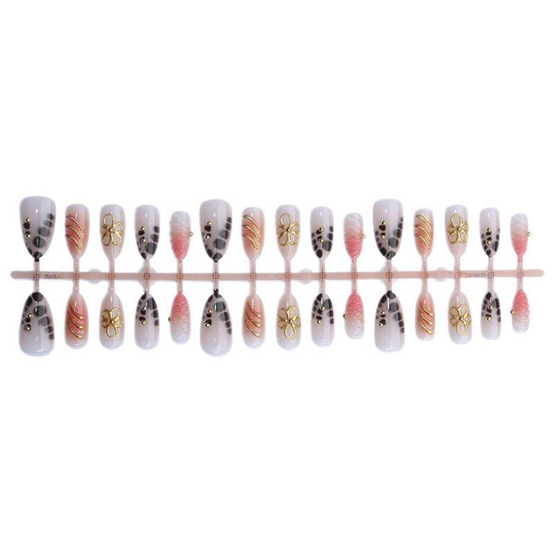 Decorative Press-On Nail Art Set with Floral Accents Kalsten
