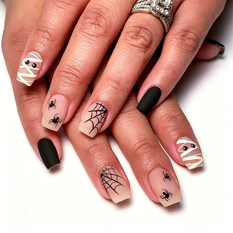 Halloween-Themed Nail Art Kit Kalsten