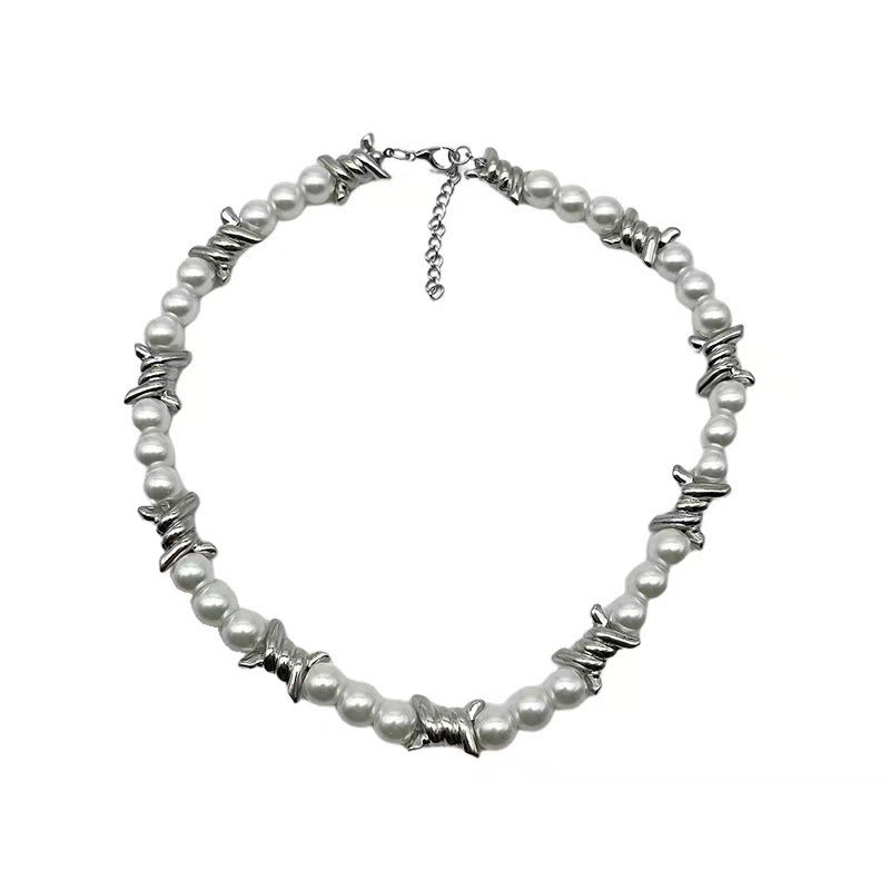 Delicate pearl necklace with filigree design Kalsten
