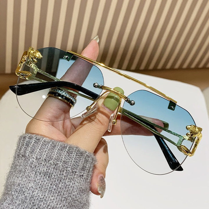 Women Designer Sunglasses with Unique Animal Accent Kalsten