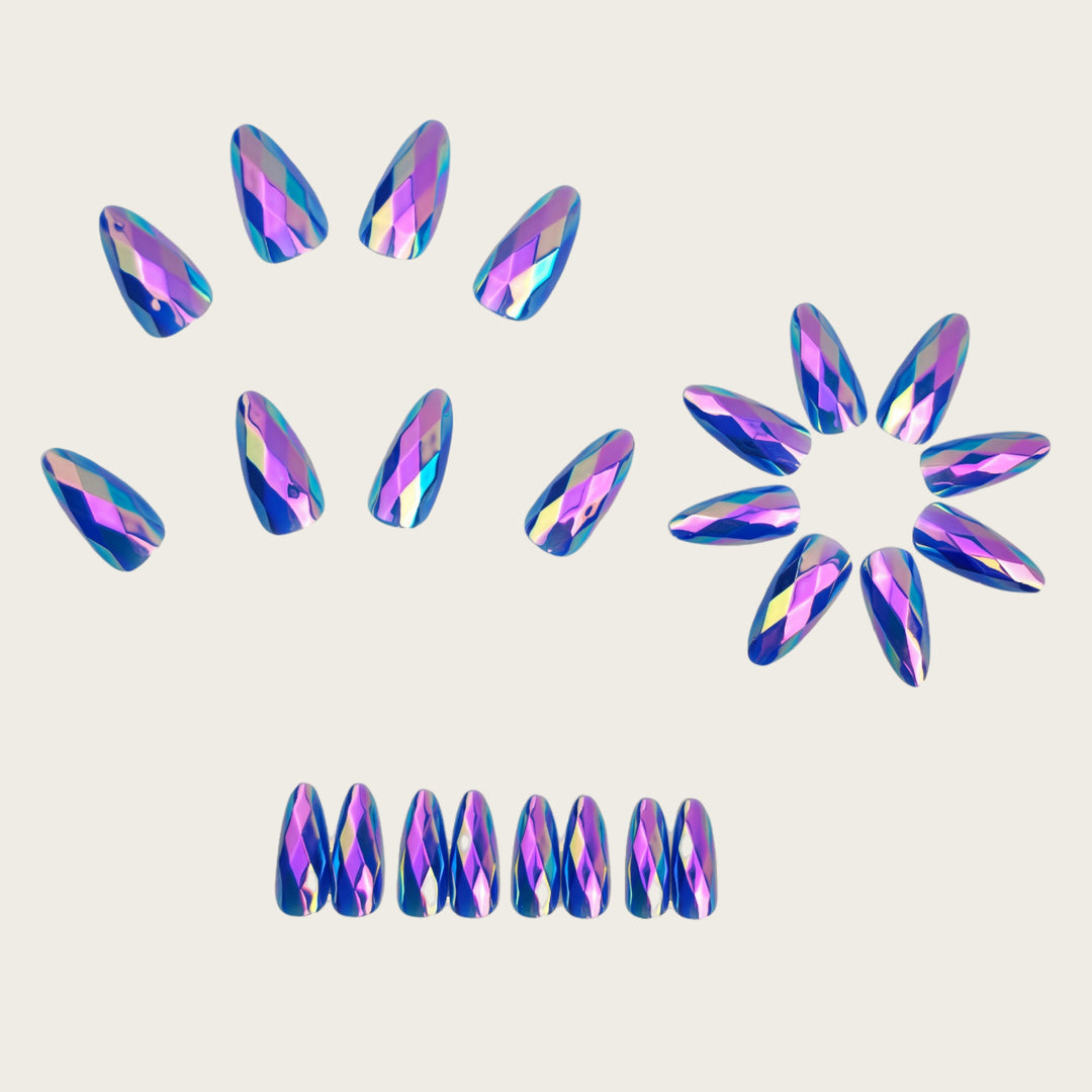 Artificial nails with faceted design Kalsten