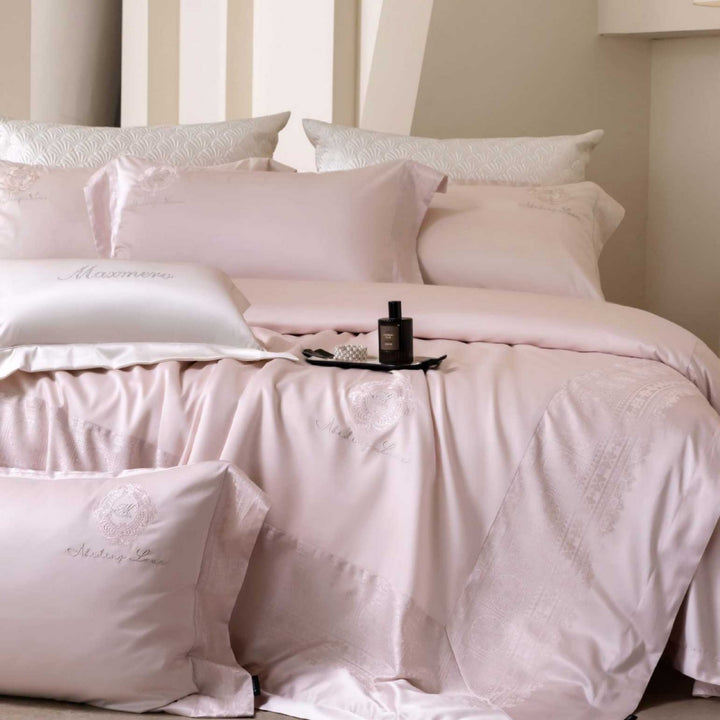 Premium bedding set made of cotton satin with jacquard border and quilted bedspread