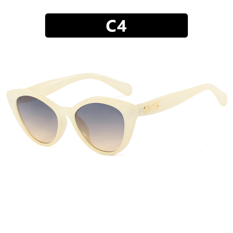 Women elegant Cat-Eye sunglasses with luxurious high-quality frame Kalsten