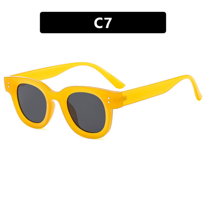 Ladies stylish sunglasses with distinctive design and polarized lenses Kalsten