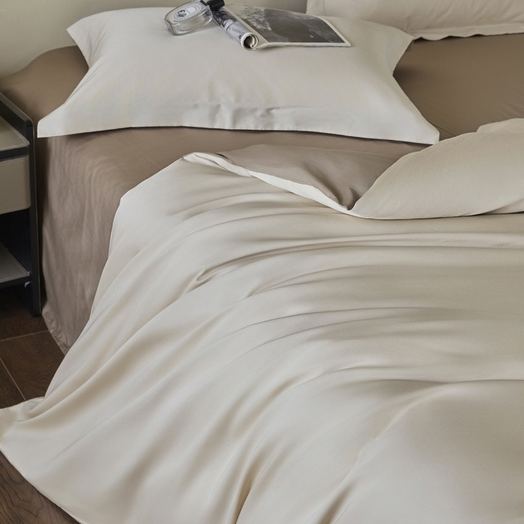 Luxurious cotton satin duvet cover set with hotel finish