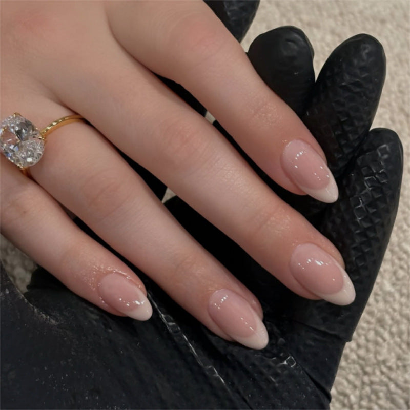 Artificial nail art with playful dots and bows Kalsten