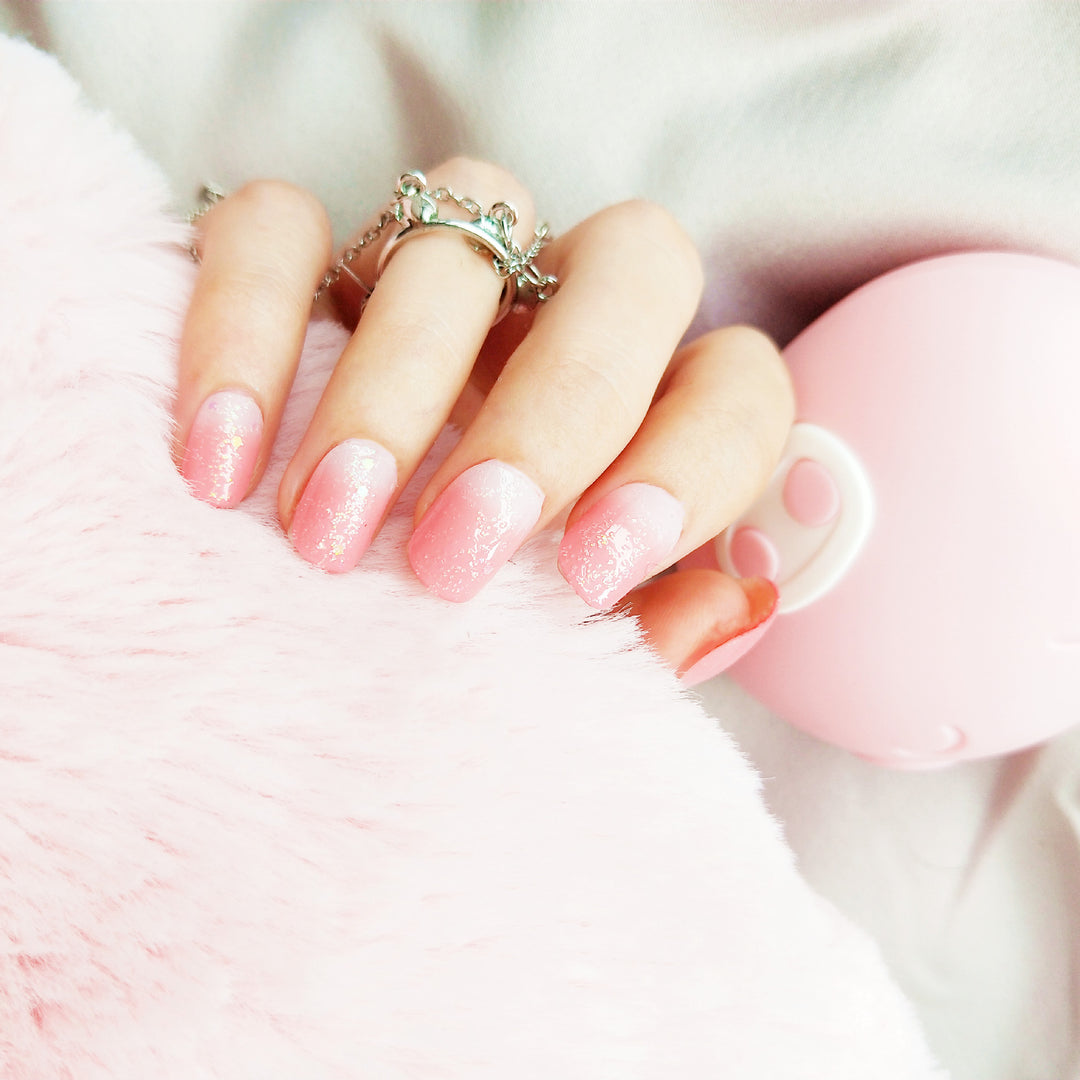 Glittering Press-On Nail Art Set