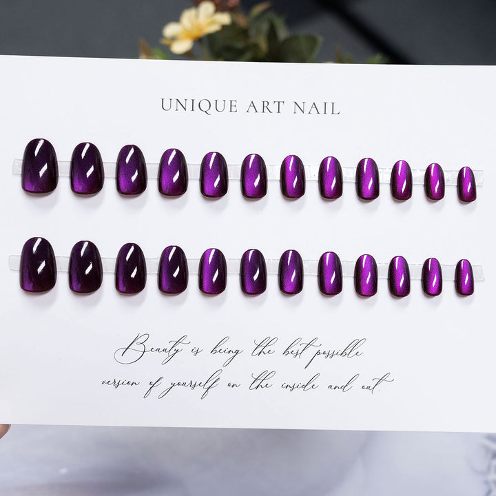 Glossy Press-On Nail Art Set