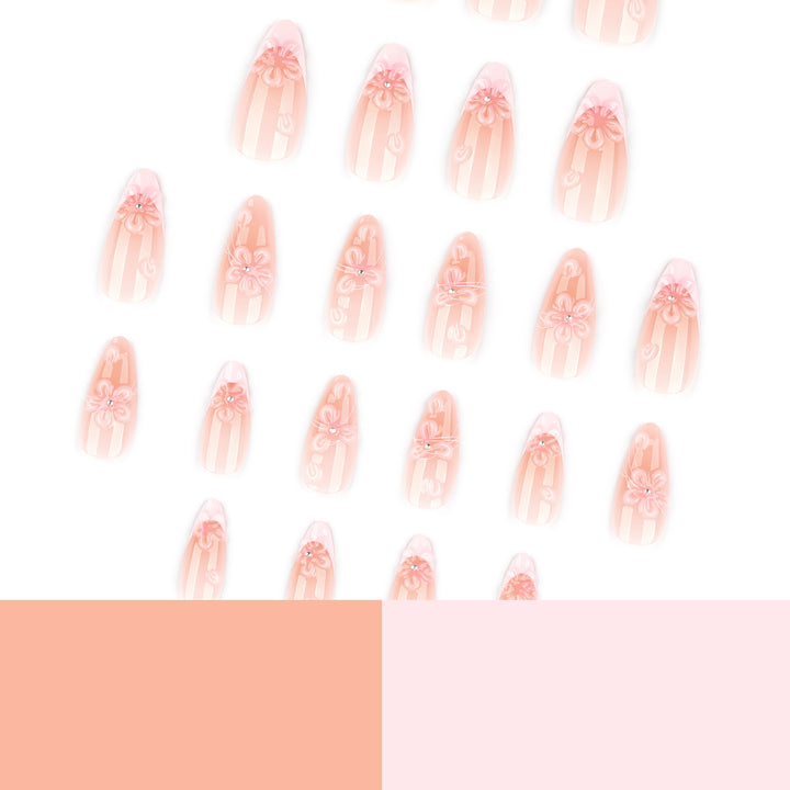 Artful nail extensions with floral 3D details Kalsten