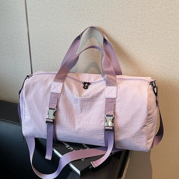 Sporty Duffel Bag with Adjustable Shoulder Strap and Ergonomic Handles Kalsten