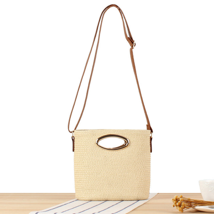 Shoulder bag made of handwoven natural material with elegant handle Kalsten