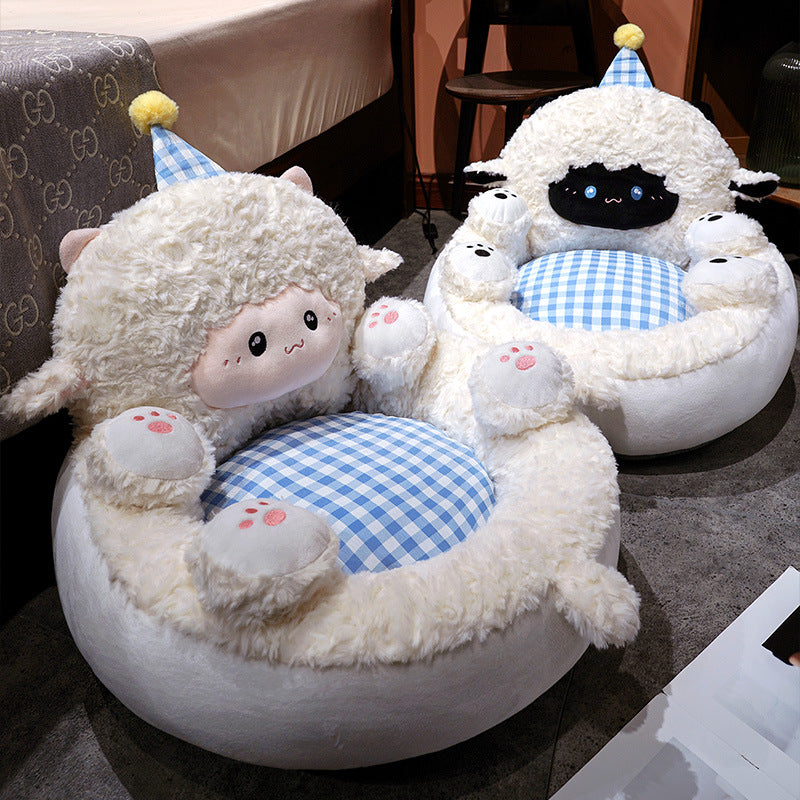 Shaped plush child seat with padded round seat and checkered cushion