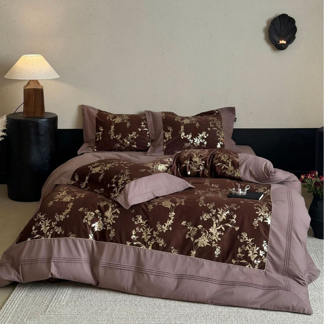Elegant Reversible Duvet Cover and Pillowcase Set with Jacquard Flower Panel and Fine Quilted Edge