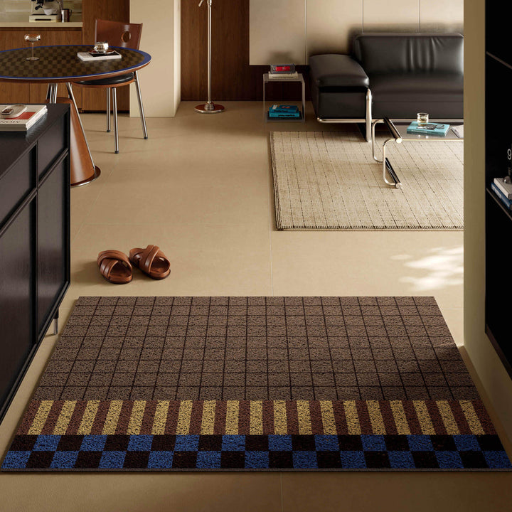 Checkerboard Patterned Entrance Mat