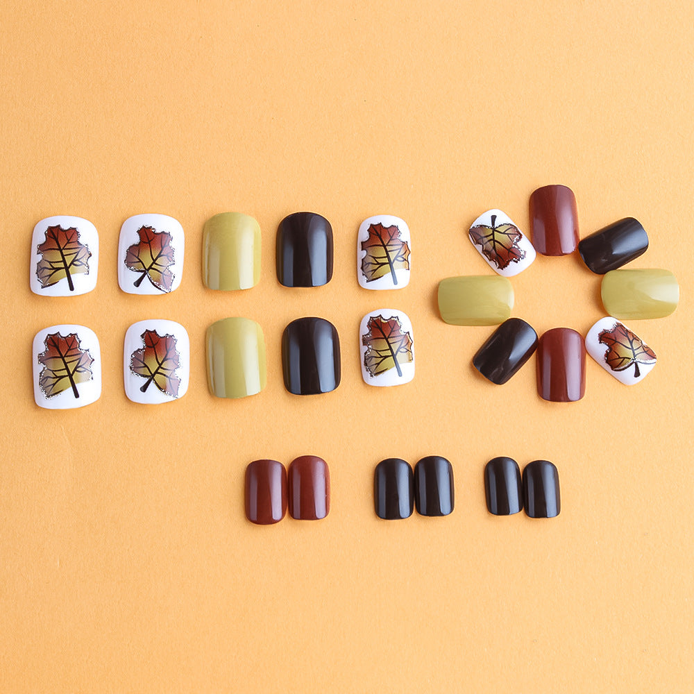 Seasonal Leaf-Themed Nail Art Kalsten
