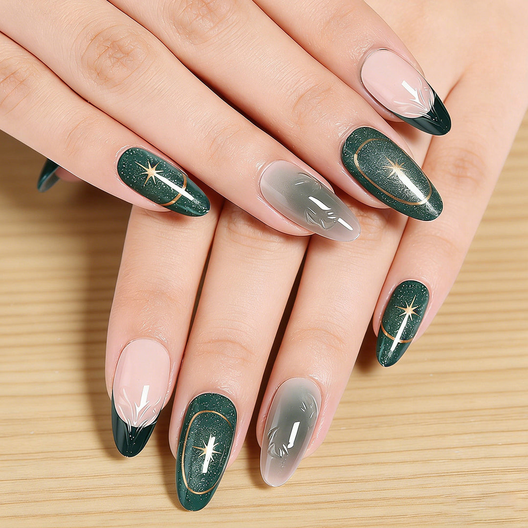Artificial nails with luxurious metallic and glitter details Kalsten