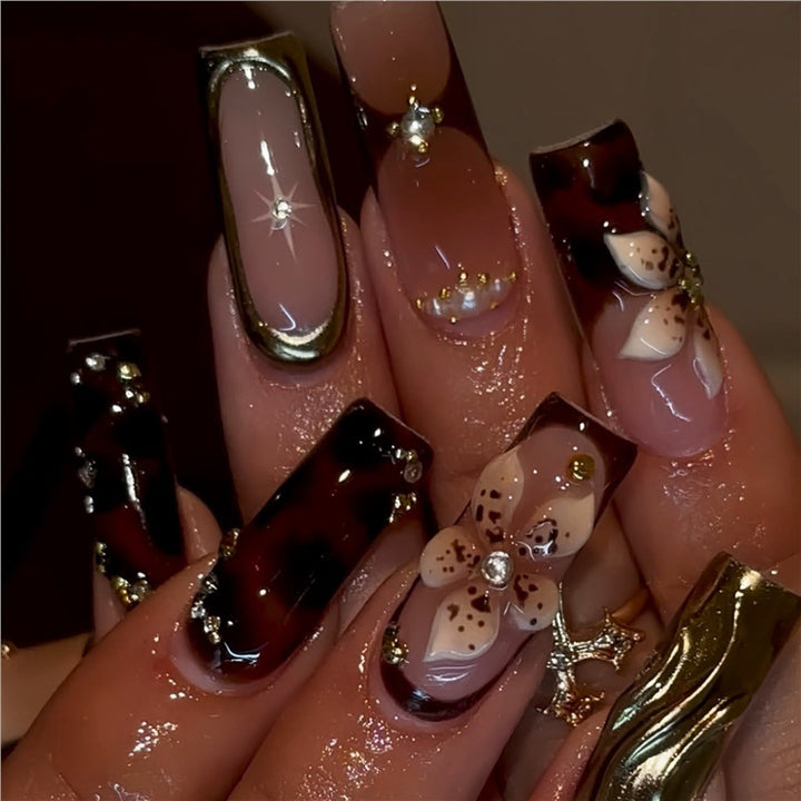 3D Floral and Gemstone Press-On Nail Set Kalsten