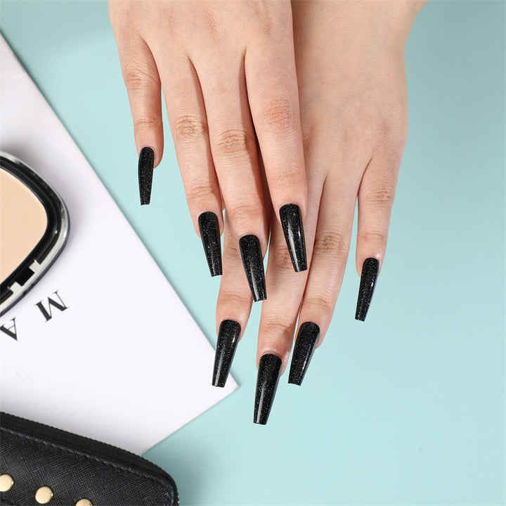 Elegant and glittering artificial nails Kalsten