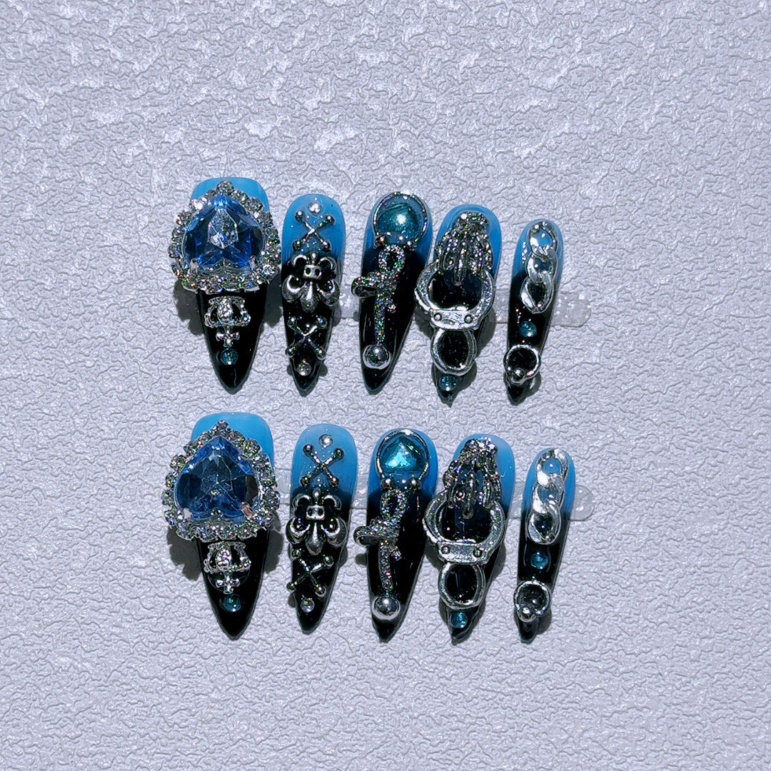 Glamorous Nail Art Extensions