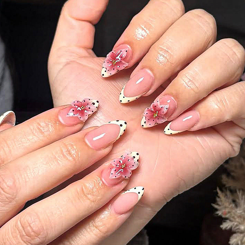Decorative Floral Press-On Nail Set Kalsten