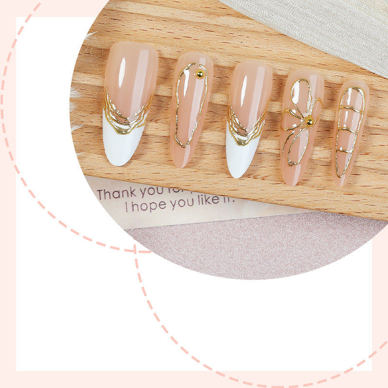 Artificial nail set with elegant floral golden accent Kalsten
