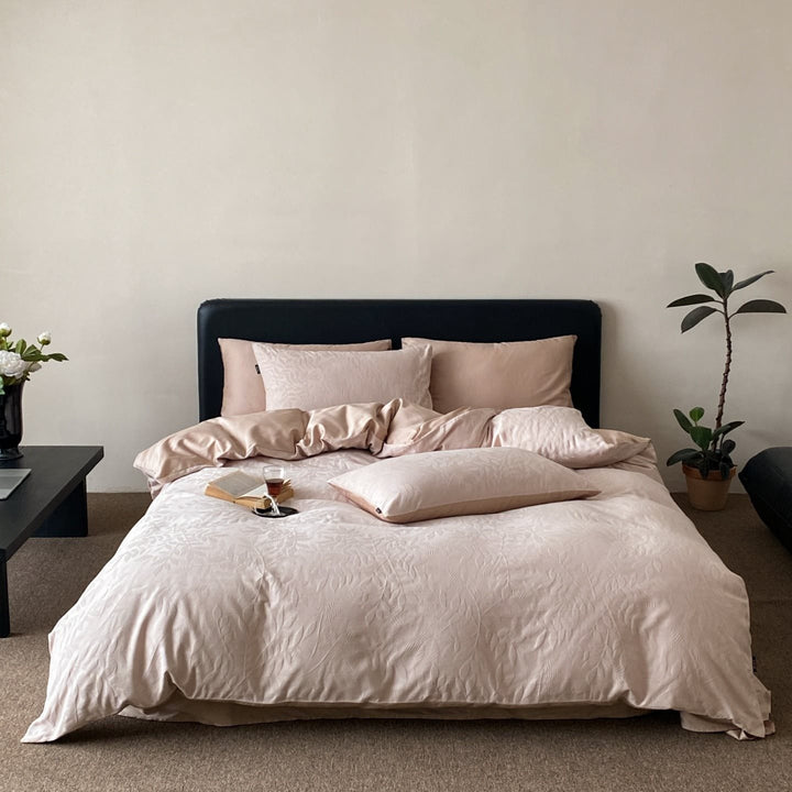 Elegant bed linen set made of cotton satin with embossed fan relief