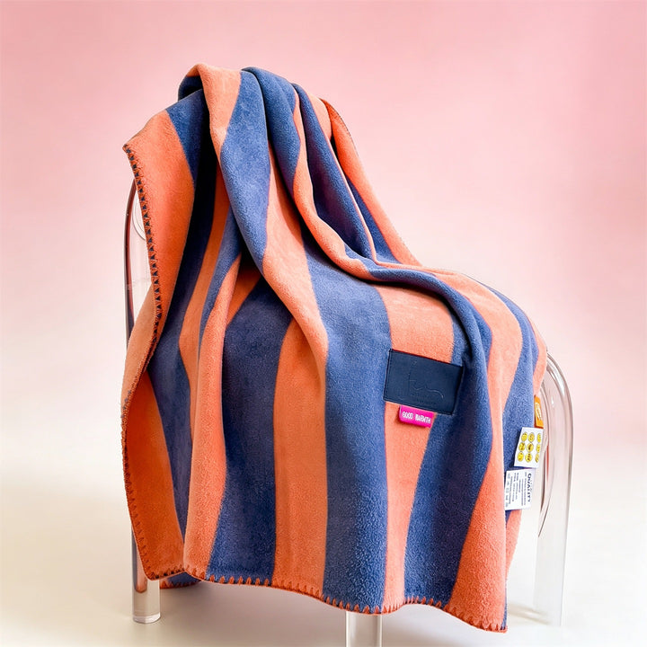 Polka Dot Fleece Throw Blanket