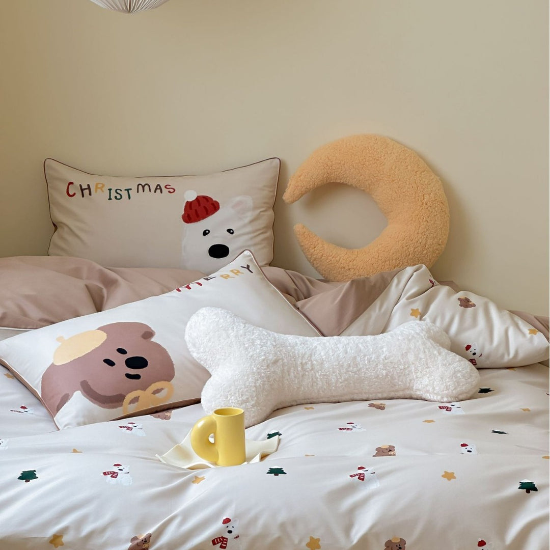 Children's bedding set with cute bear and snowman print made of soft cotton satin