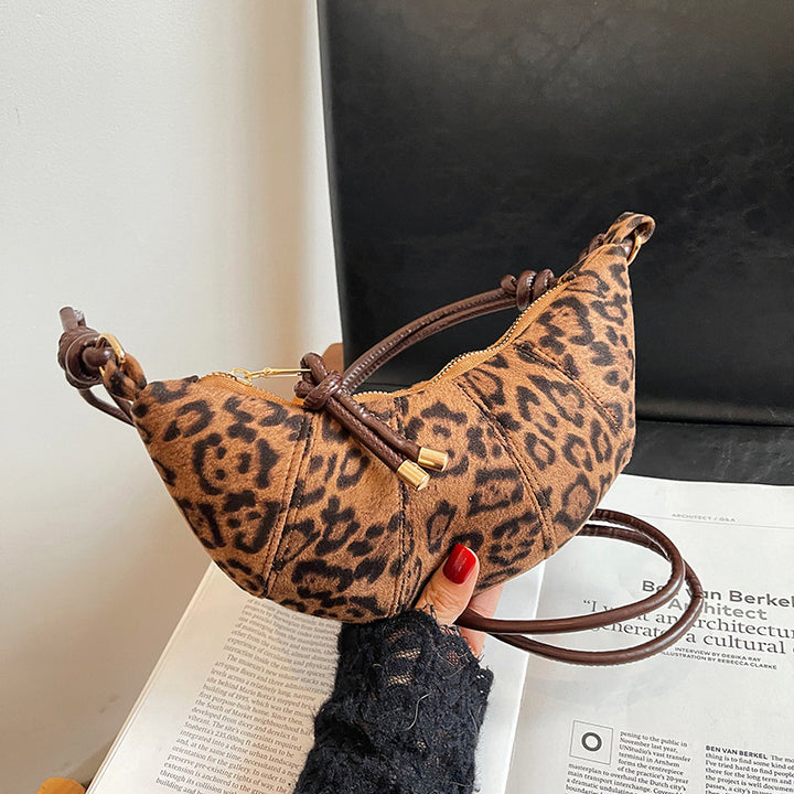 Fashionable Leopard Print Handbag