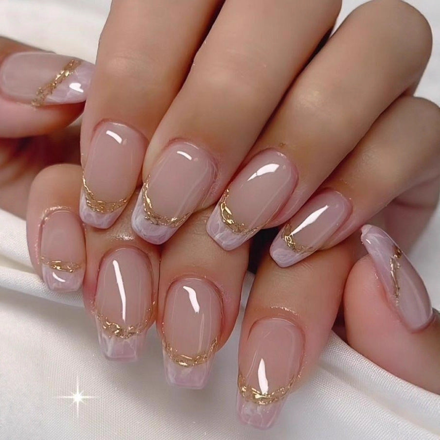 Elegant artificial nails with gold accents Kalsten