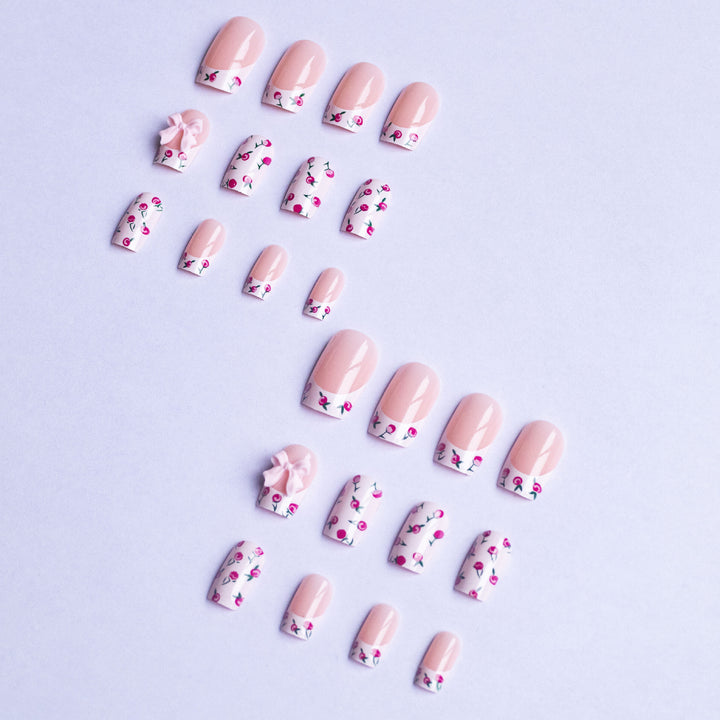 Floral Design Decorative Press-On Nails