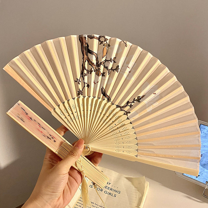 Handcrafted fan with elegant floral pattern Kalsten