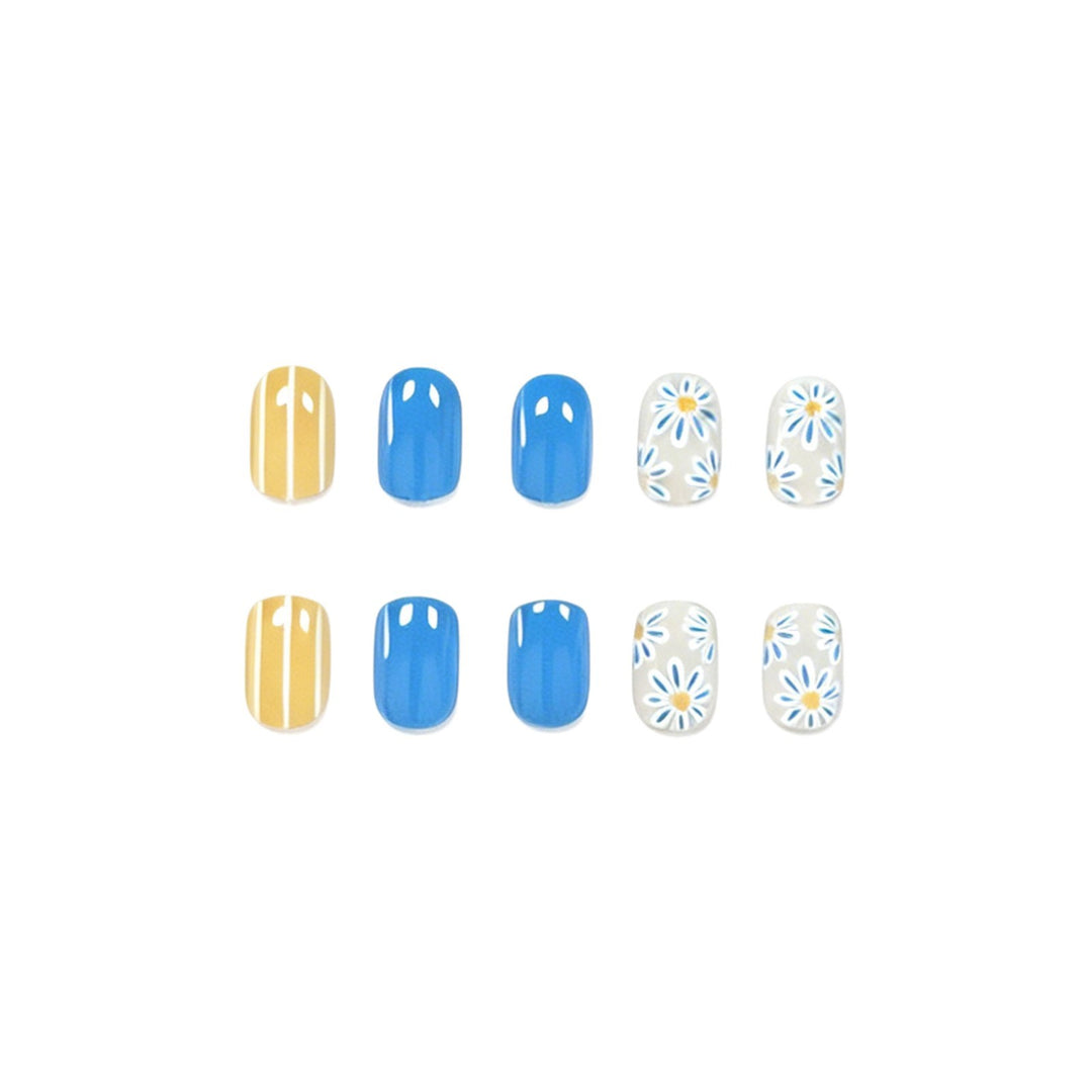 Floral-Inspired Nail Art Set Kalsten