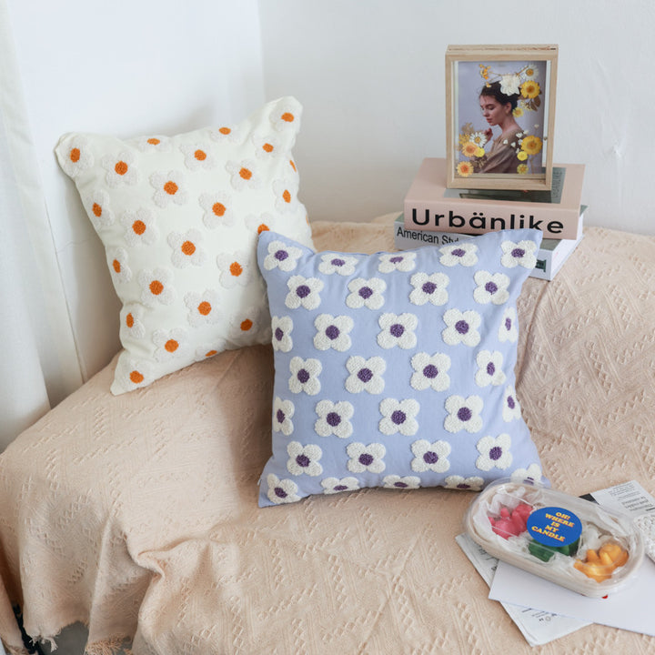 Square decorative cushion cover with hand-tufted flower relief and bouclé applications Kalsten
