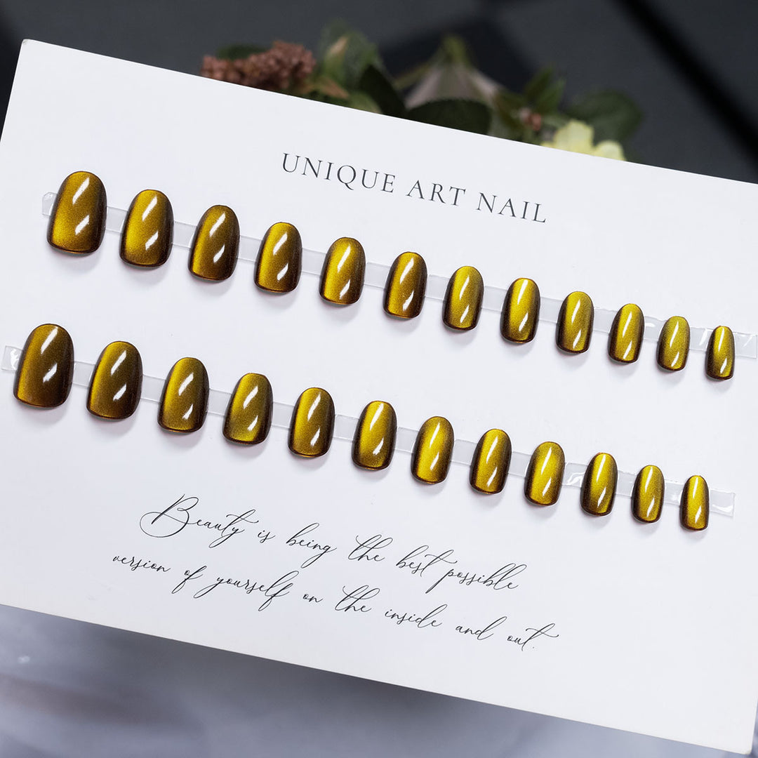 Glossy Press-On Nail Art Set