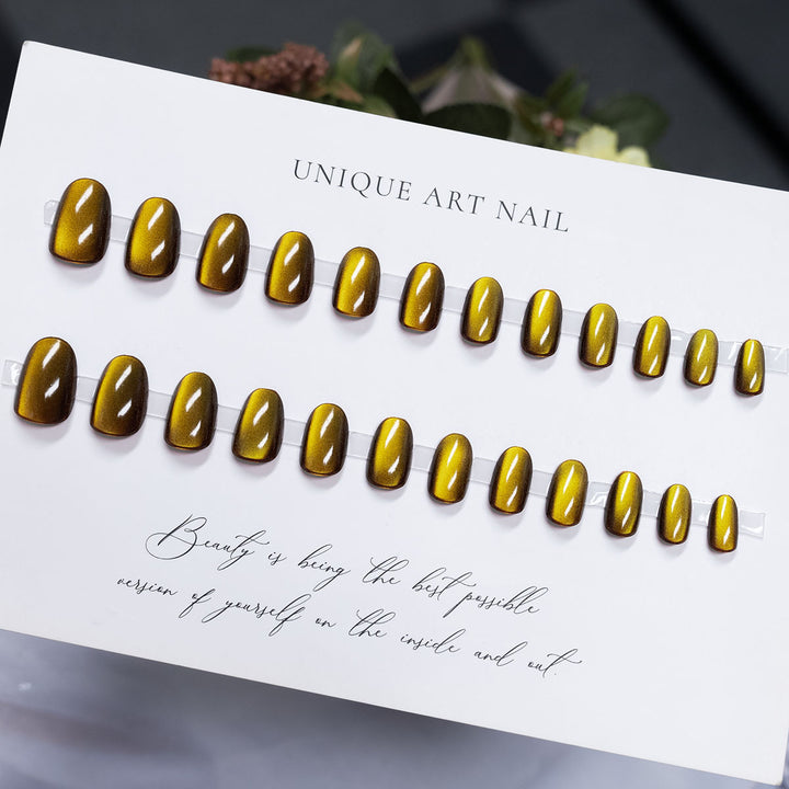 Glossy Press-On Nail Art Set