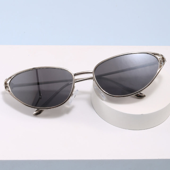 Trendy Cat-Eye Sunglasses with Metallic Frame Kalsten