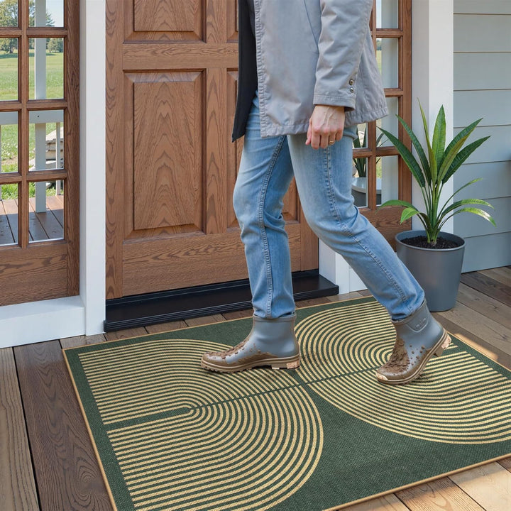 Geometric Patterned Welcome Mat