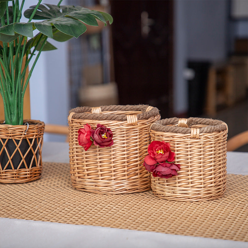 Decorative Wicker Planter Kalsten